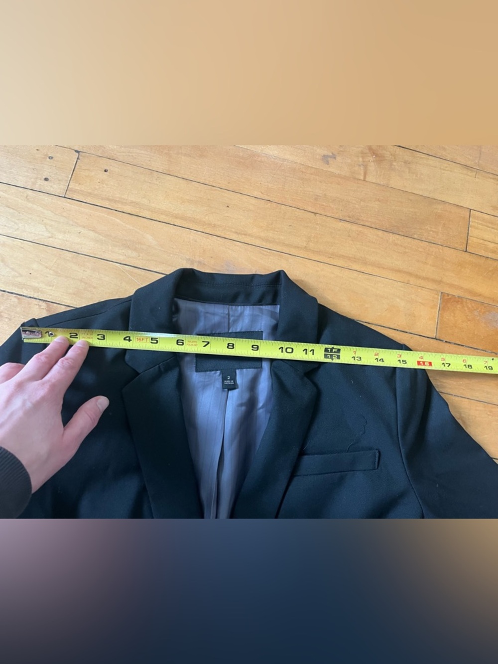 Banana Republic Black Blazer size 2 - Picture 5 of 8
